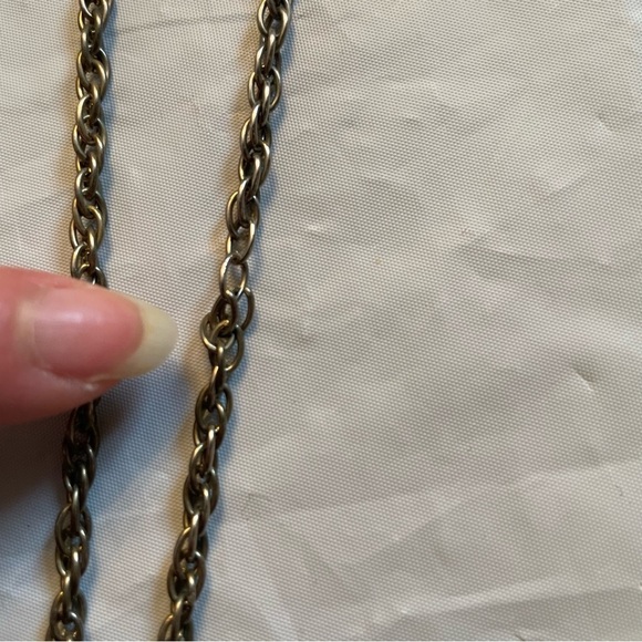 🏛️ Vegas’ Caesar’s Palace Gold Medallion Necklace  🏛️ - Picture 8 of 8